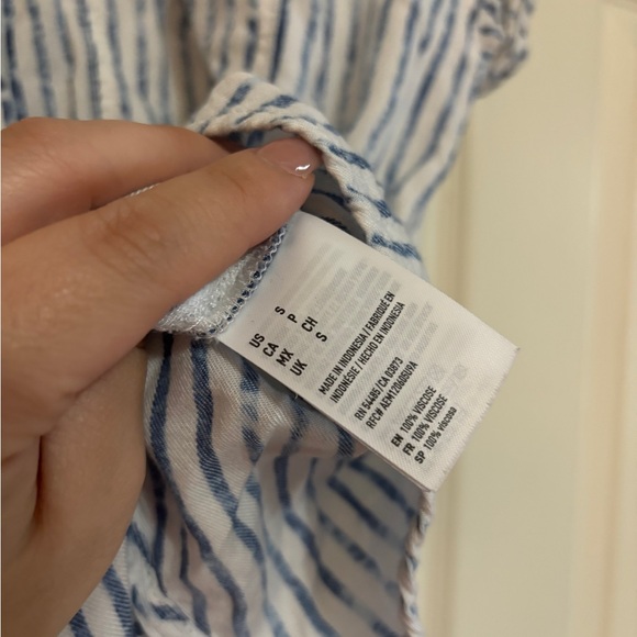 American Eagle Casual Comfy Navy/White Stripe Button Down Button Up (S) - Picture 4 of 5